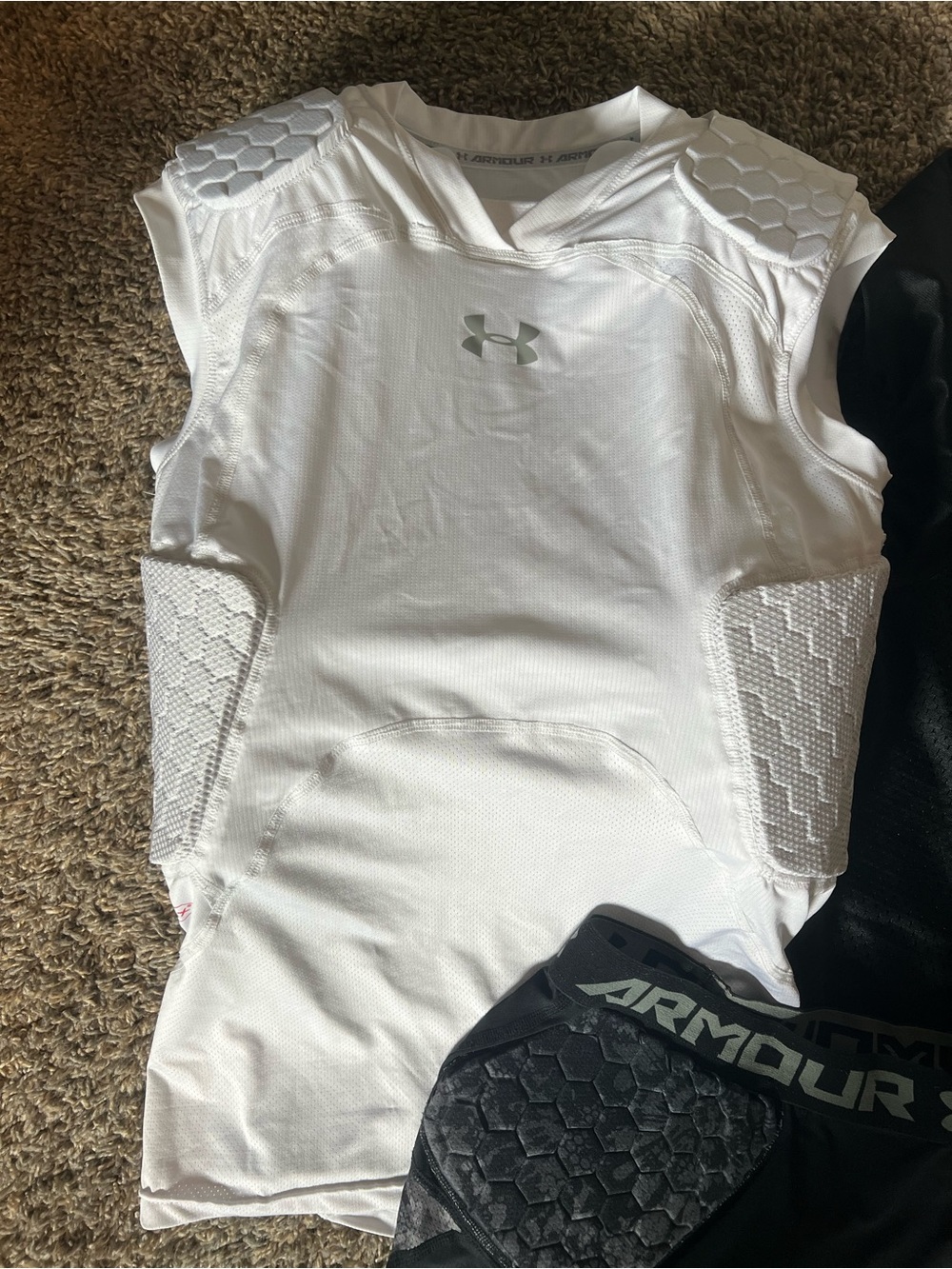 Under Armour Football Gear Set - White & Black - Picture 3 of 7